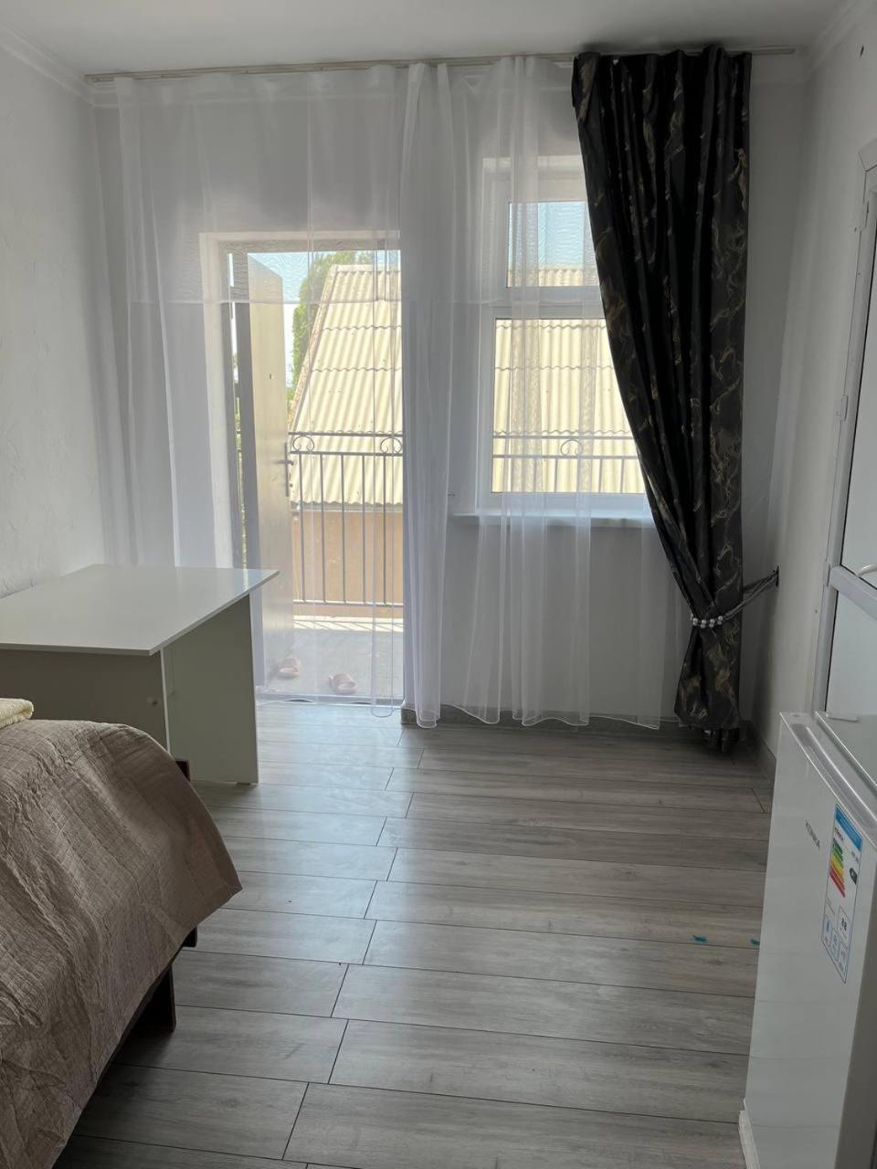 "Bilim" Guest House Tamchy 外观 照片